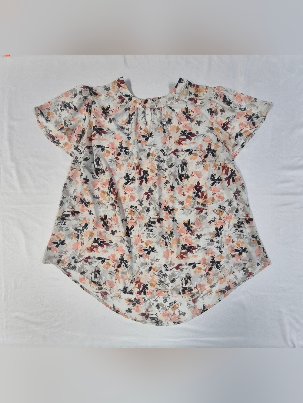 Torrid Womens 3X White Floral Georgette Keyhole Neck Flutter Sleeves Blouse